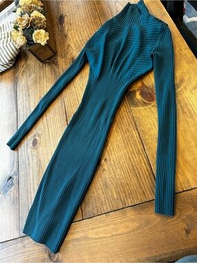 Victoria Secret Catalog y2 Moda International Ribbed Sweater dress